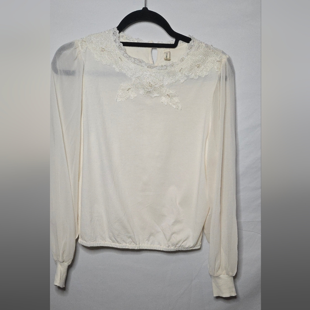 Anthropologie Tiny Women's XS Cream Lace Applique Pearl Long Sheer Sleeve Top